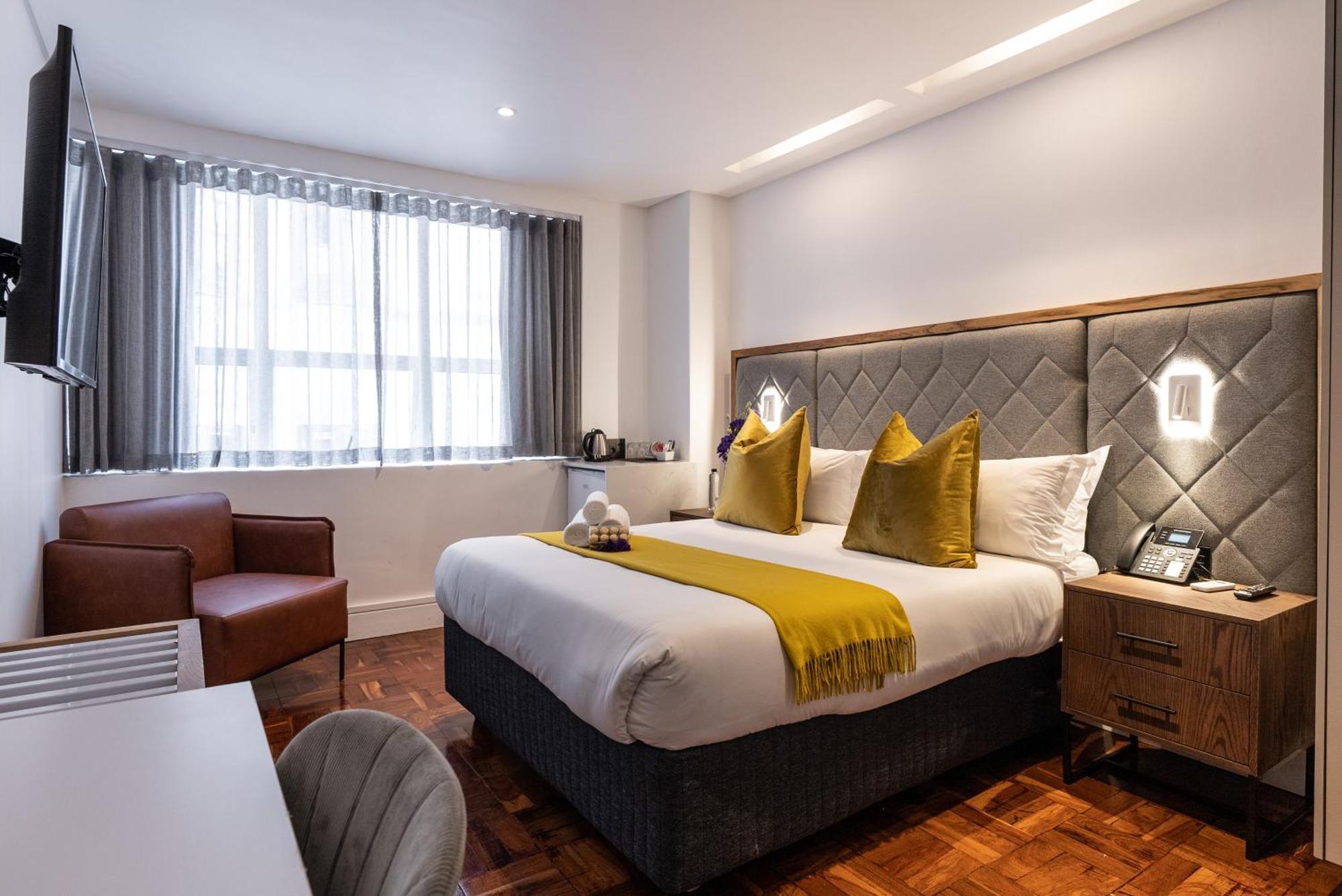 Cape Diamond Boutique Hotel